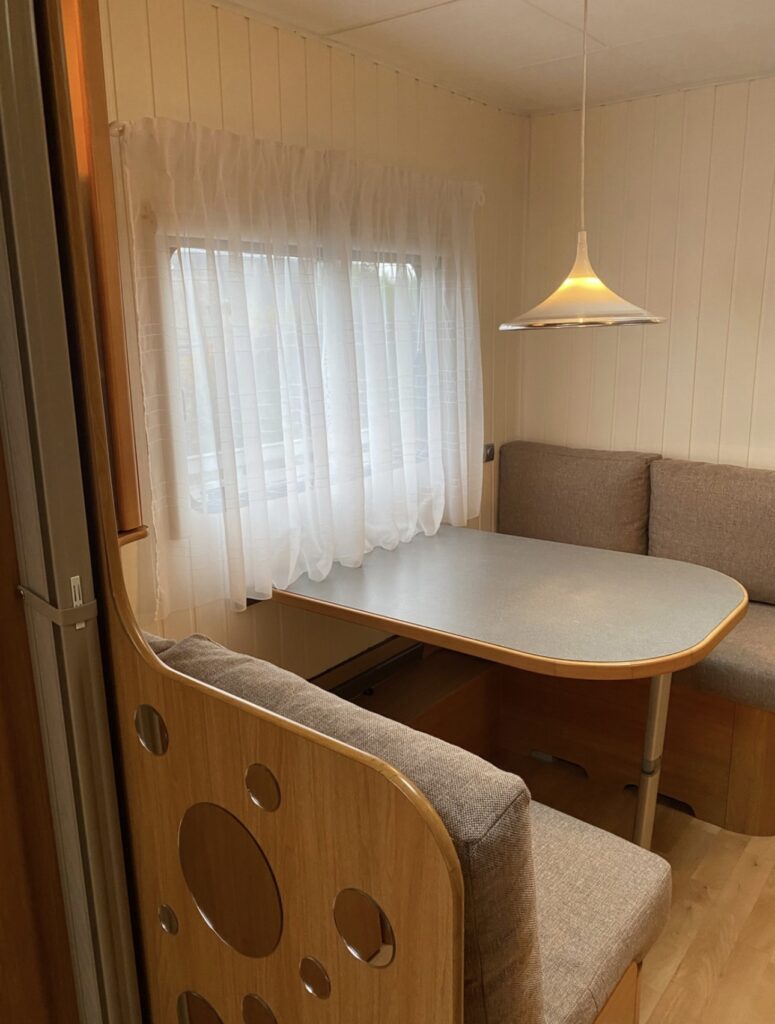 Caravan IMG 1596 775x1024